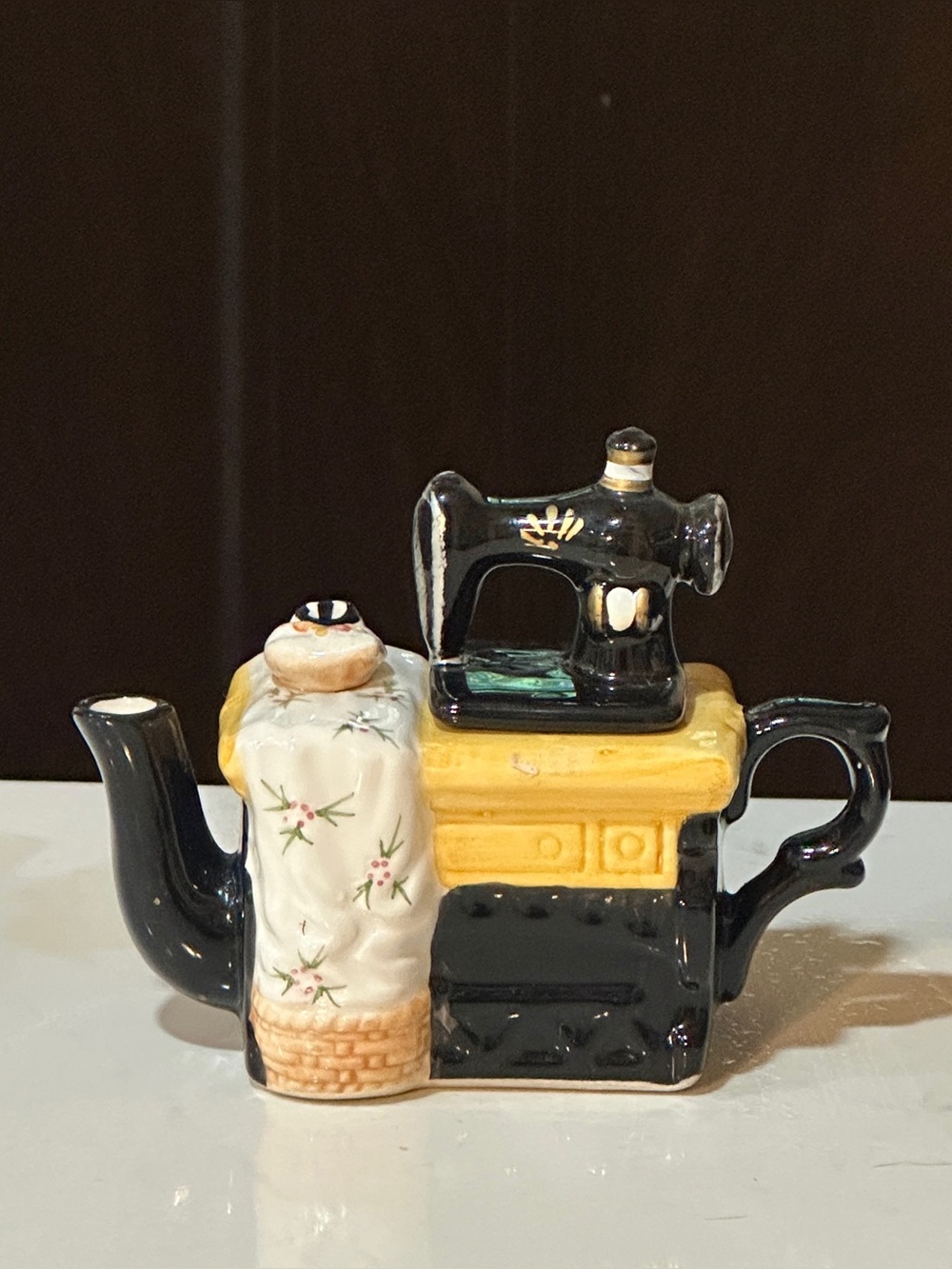 Vintage Ceramic World Bazaar Antique Sewing Machine Teapot